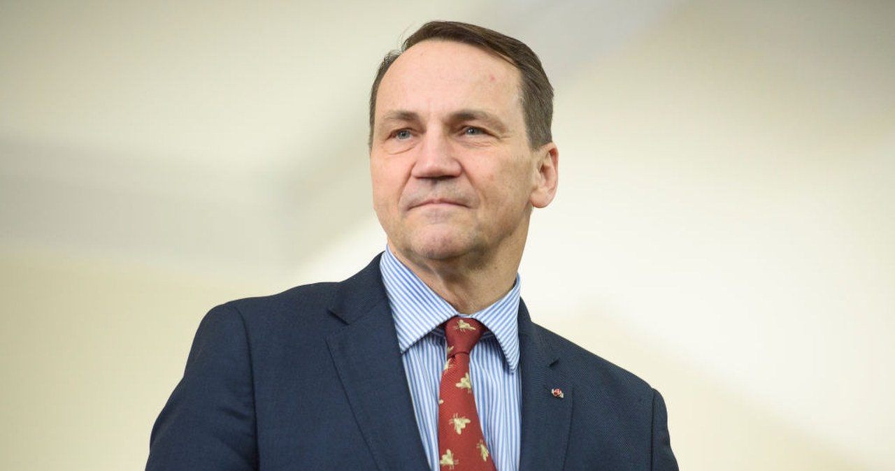 Sikorski krytykuje Nawrockiego. Wspomina o nominacjach ambasadorskich Sikorski krytykuje Nawrockiego. Wspomina o nominacjach ambasadorskich