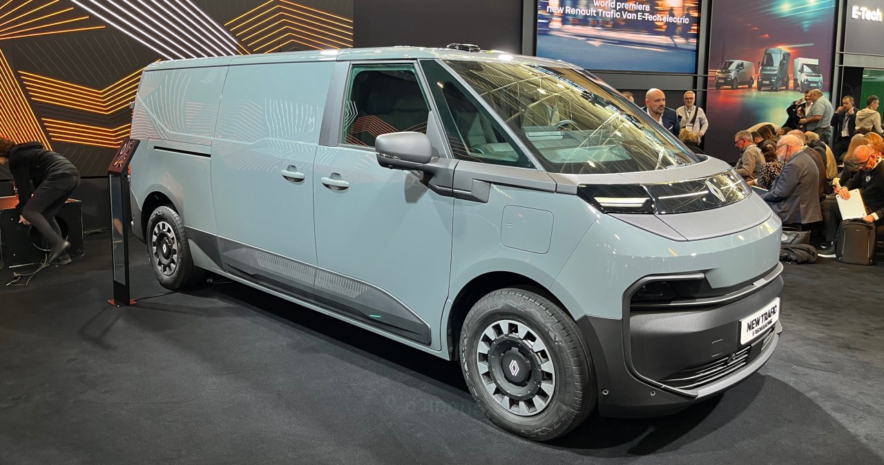 Nowe Renault Trafic już bez diesla. Elektryczny van z zasięgiem do 450 km