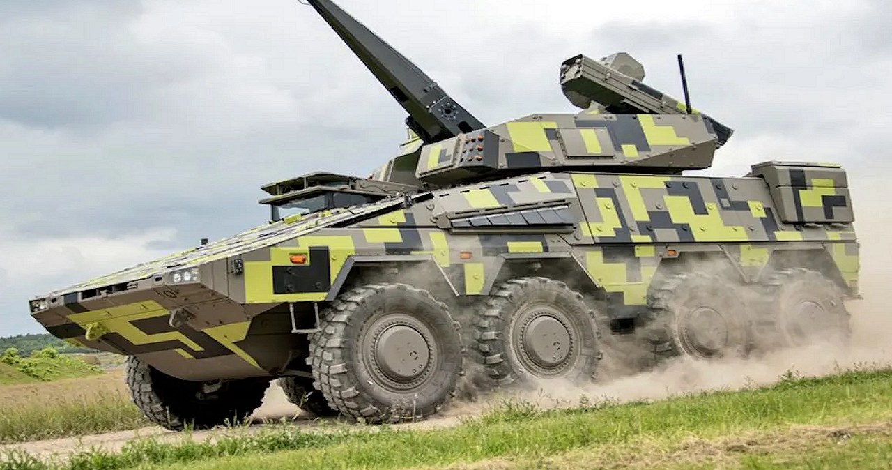 Niemcy zmieniają fabryki samochodów w zakłady produkcji broni