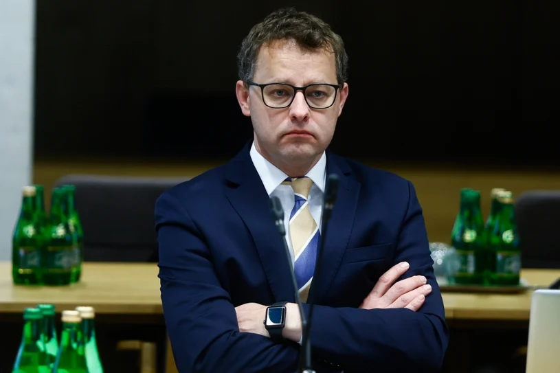 Sprawa azylu dla Romanowskiego. Komisja PE odrzuciła wniosek europosła KO