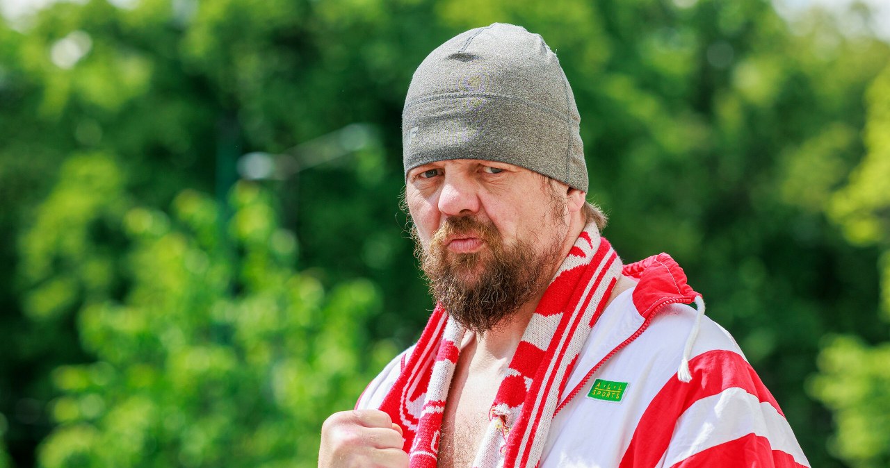 Za rolę u boku Russella Crowe'a zarobił fortunę. Później wylądował na ulicy