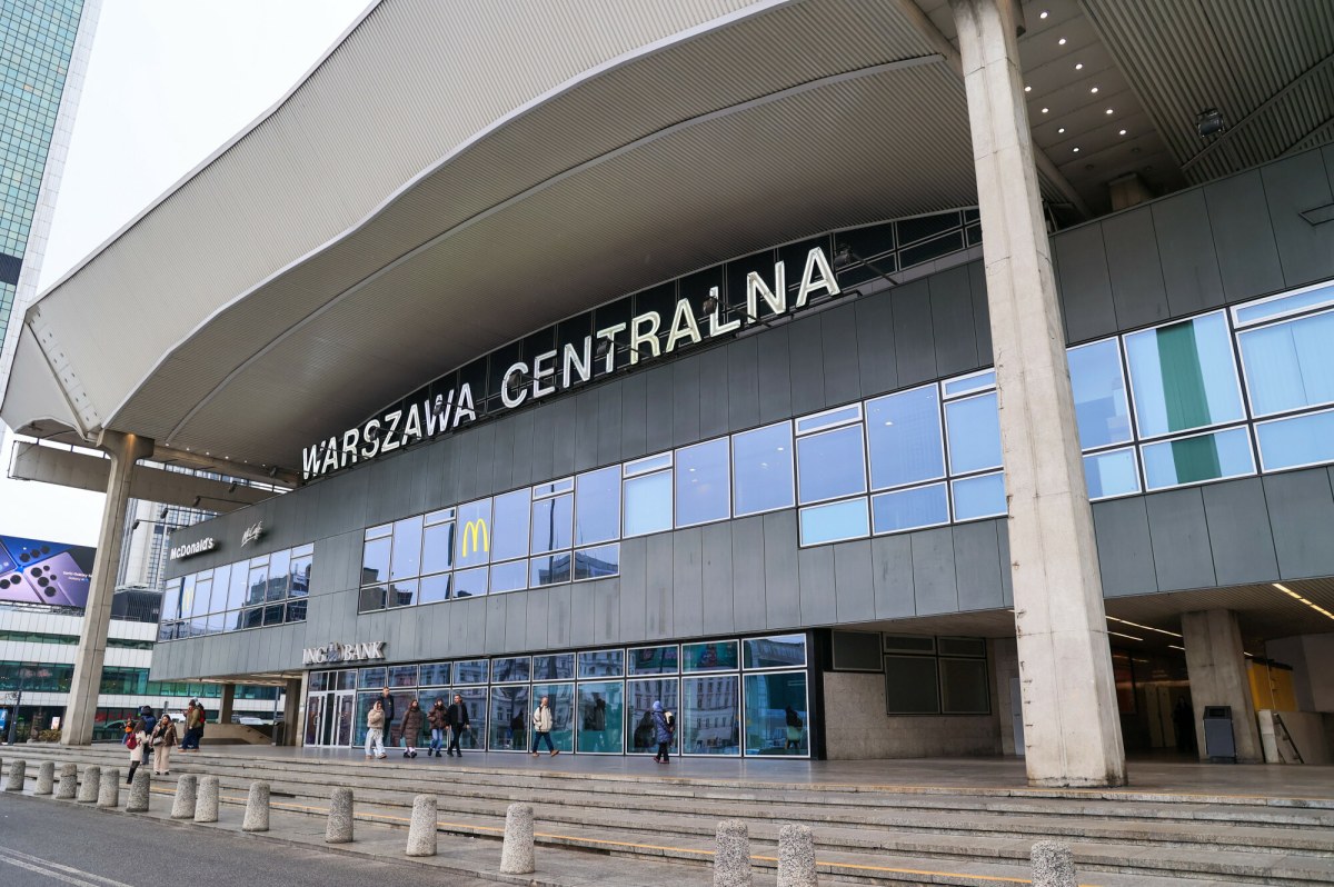 Dworzec Warszawa Centralna kończy 50 lat. Zobacz, jakie niespodzianki czekają na pasażerów