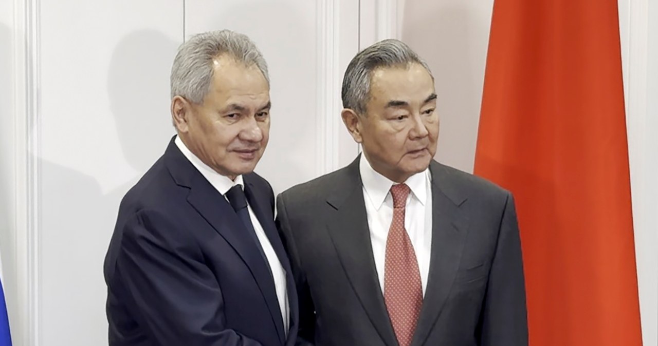 Przed negocjacjami doszło do spotkania z Szojgu. W tle sprytna rozgrywka