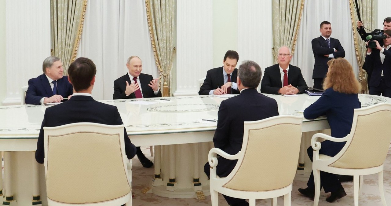 Spotkanie Putina z Amerykanami. Rosja i USA nie mówią wszystkiego, Uszakow wyjaśnia