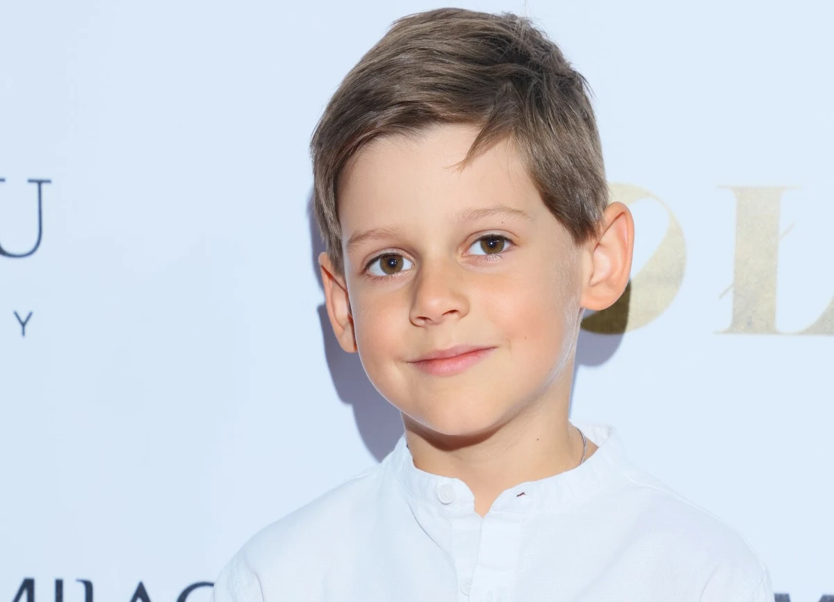 Prokuratura Rejonowa w Miechowie wszczęła śledztwo w sprawie wypadku drogowego w Szczepanowicach (Małopolskie), w którym zginął 11-letni Nikodem Marecki, młody aktor znany z filmów "Biała odwaga", "Zołza", serialu "Szpital św. Anny". Chłopiec wybiegł zza autobusu szkolnego pod koła ciężarówki. Specjaliści z Zakładu Medycyny Sądowej Collegium ustalili bezpośrednią przyczynę śmierci chłopca.