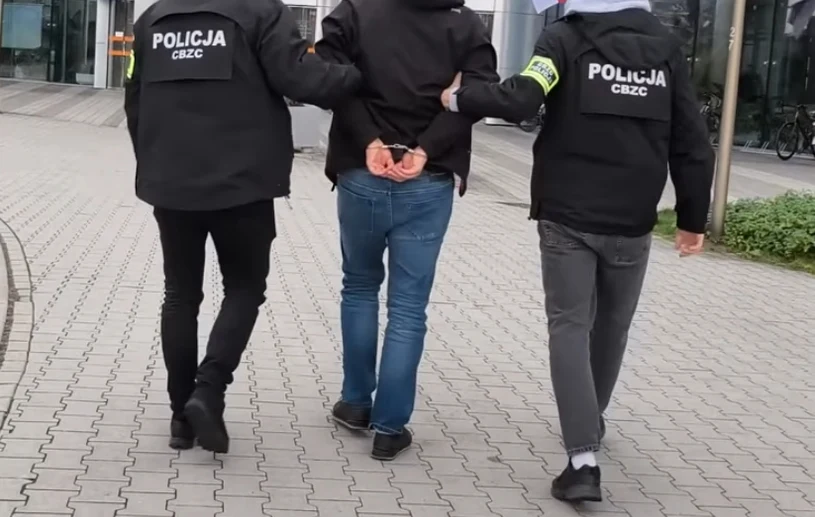 Poljska policija v operaciji »Game Over« aretirala sto oseb zaradi pedofilije