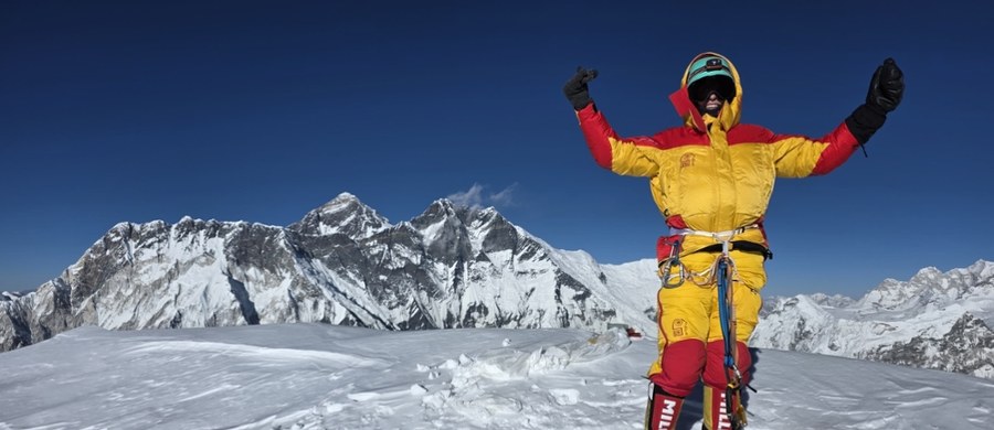 Karina Malajka – neurologopeda z Wojewódzkiego Szpitala Specjalistycznego nr 5 im. św. Barbary w Sosnowcu – na co dzień wspiera pacjentów w ich wspinaczce, krok po kroku po zdrowie. Poza pracą – pasją specjalistki są góry. Stanęła na szczycie Ama Dablam, 6812 m n.p.m. w Himalajach. To wyzwanie, które wymaga bardzo zaawansowanego doświadczenia i umiejętności wspinaczkowych, bo jest jedną z najbardziej wymagających górskich ekspedycji.