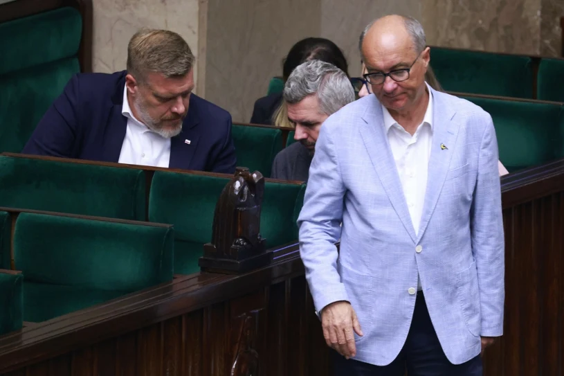 "Nie będziemy drzeć szat". Razem reaguje po decyzji Czarzastego