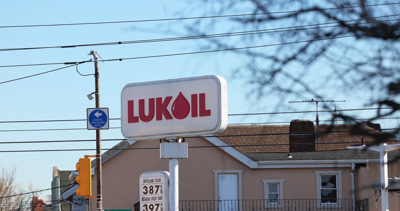 USA łagodzą sankcje wobec Łukoilu. Putin przekonał wysłanników Trumpa?