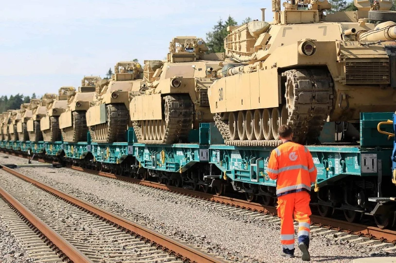Ogromny transport broni do Polski. Setki czołgów i dziesiątki armatohaubic