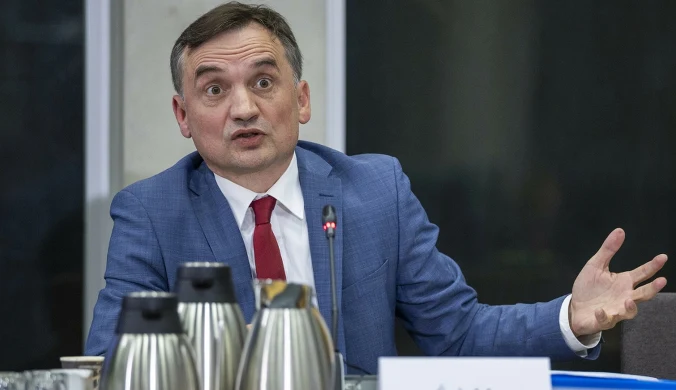 Kibice Zawiszy zagrzmieli ws. Ziobry. Sceny na trybunach w Bydgoszczy i sensacja w meczu z Wisłą