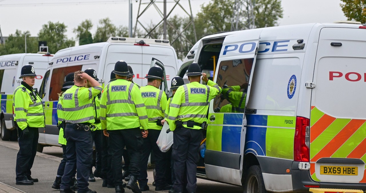 Ewakuacja kilkuset mieszkańców. Akcja służb na Wyspach, zatrzymano Polaków