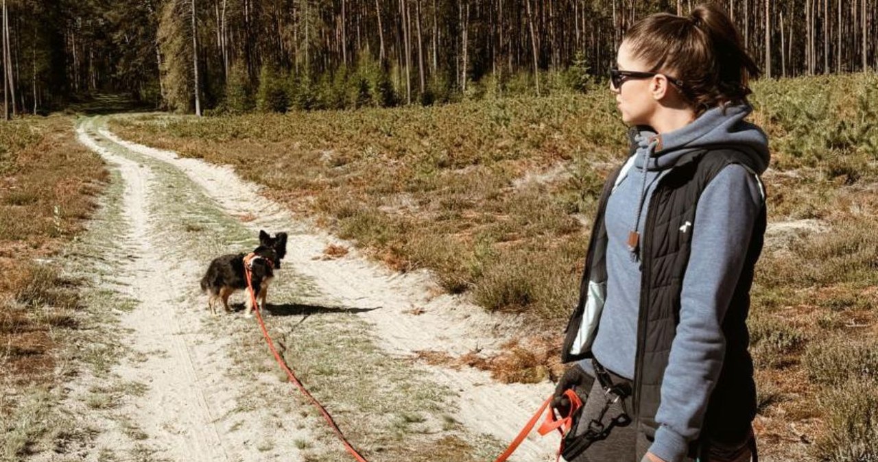 Tanie akcesoria na spacer z psem? Budowlany i sportowy sklep ratują budżet