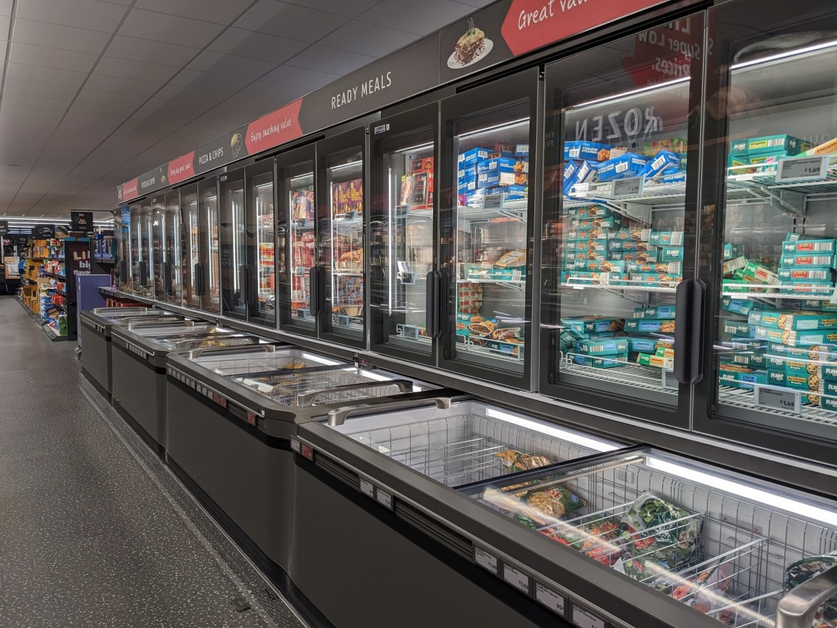 Kolejny wielki sklep znanej sieci w Białymstoku. Zakupy będzie można zrobić jeszcze przed świętami