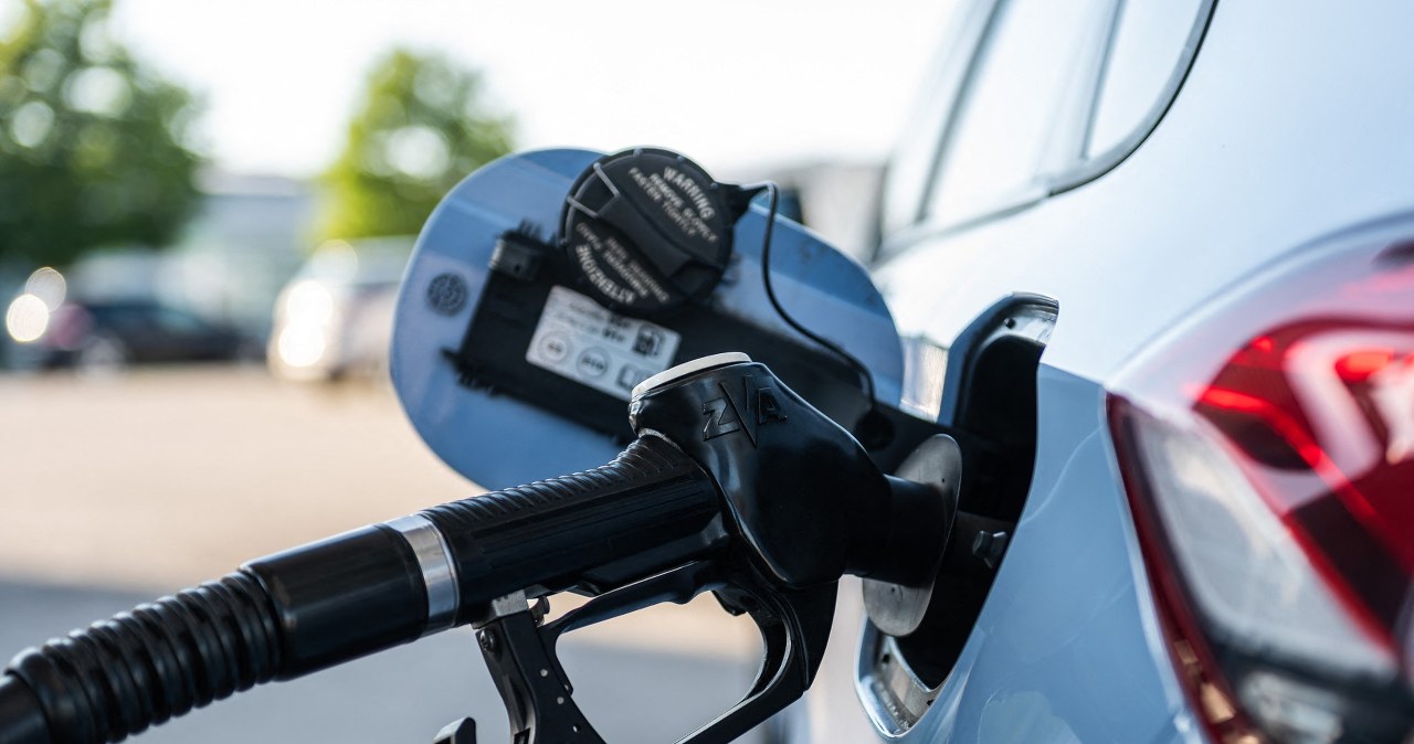 Kiedy paliwo zacznie tanieć? Czeka nas "umiarkowane odbicie cen"