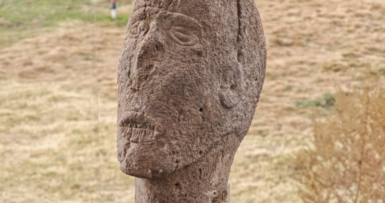 Tajemnicza figura z zaszytymi ustami. Ma 11 tys. lat!