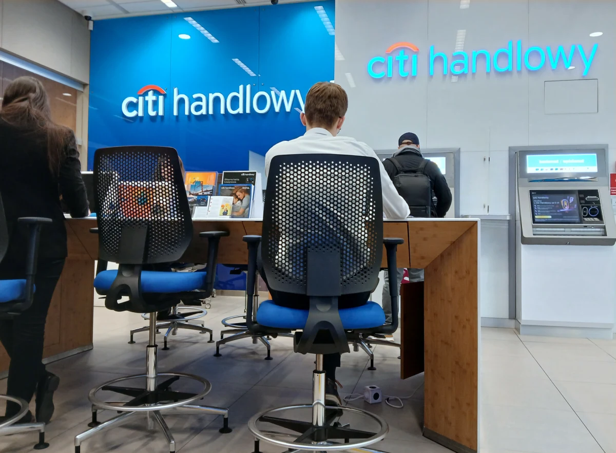 Komisja Nadzoru Finansowego jednogłośnie wyraziła zgodę na przejęcie części detalicznej Citi Handlowego przez VeloBank. Zakończenie transakcji planowane jest na połowę 2026 r. 