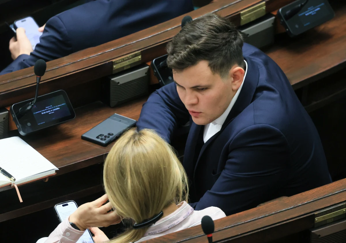 Po tym, jak Sejm nie odrzucił weta prezydenta Karola Nawrockiego do ustawy o rynku kryptoaktywów, Polska 2050 złożyła nowy projekt ustawy. Nowe przepisy mają uwzględniać zastrzeżenia głowy państwa, w tym m.in. pięciokrotne obniżenie opłat za emisję tokenów i ograniczenie nadregulacji. Sprawa kryptowalut budzi ogromne emocje, także ze względu na bezpieczeństwo kraju. Dlaczego? Tłumaczymy w artykule.