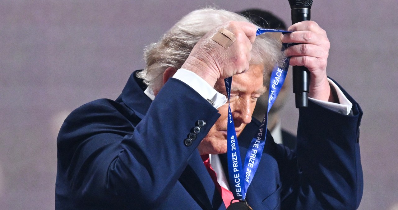 Donald Trump odebrał nagrodę i się zaczęło. Burza w sieci