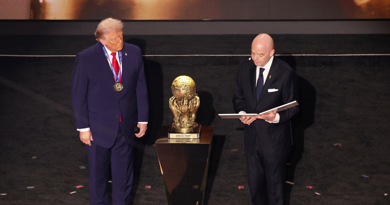 Takiego cyrku jeszcze nie było. Żenada i losowanie pod przepowiednię Urbana