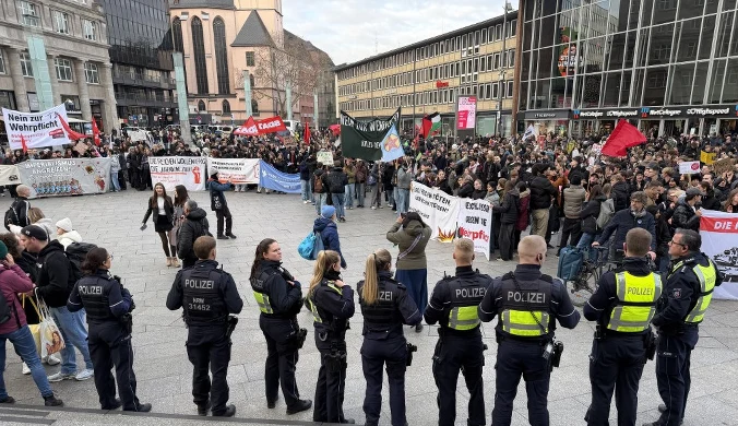 Niemiecka młodzież wzburzona po decyzji parlamentu. Protesty w całym kraju