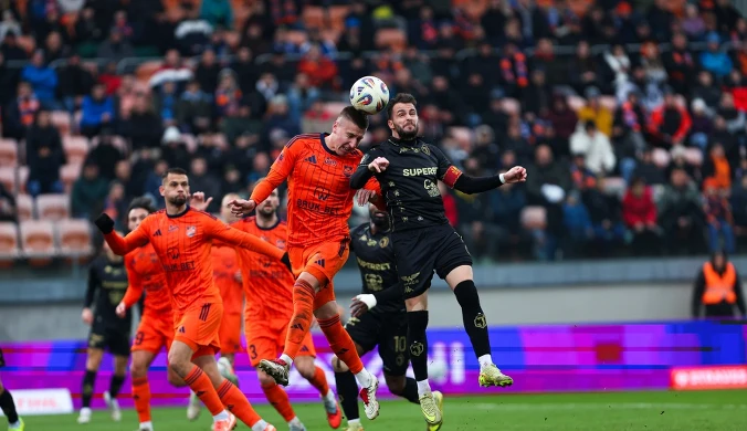 Jagiellonia na deskach, beniaminek pokazał klasę. Dwa ciosy wystarczyły