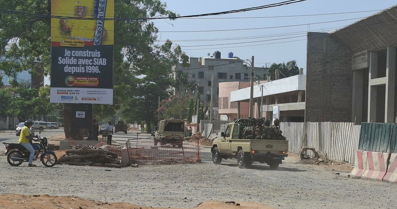 Próba zamachu w Beninie. Aresztowano żołnierzy, ambasady apelują