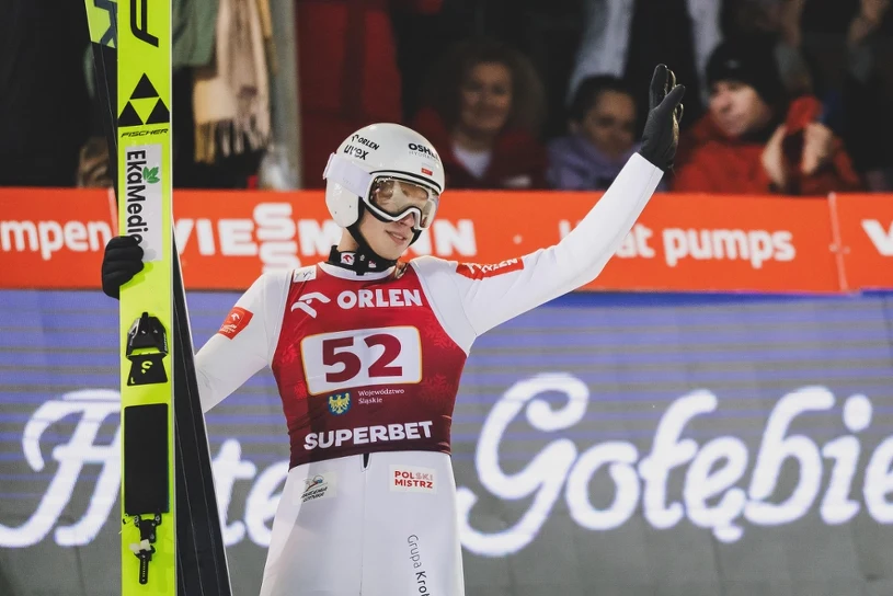 Piękny konkurs Orłów w Wiśle i spory awans. "Debiut" polskiego mistrza świata