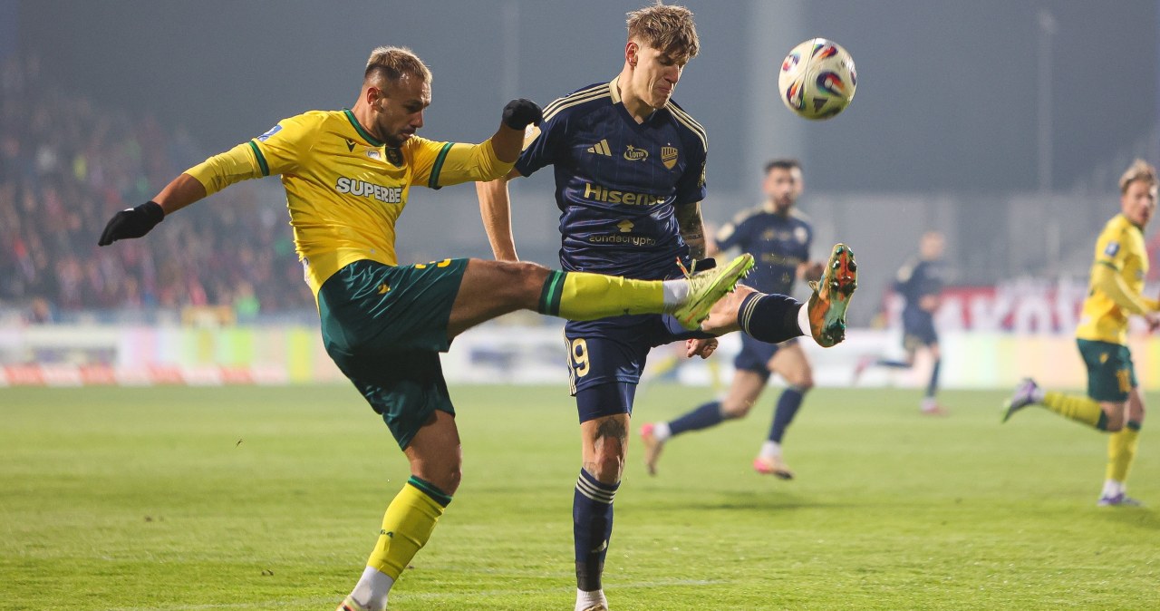 Kolejna ofiara Rakowa. Zwycięska passa trwa. Papszun czarodziejem