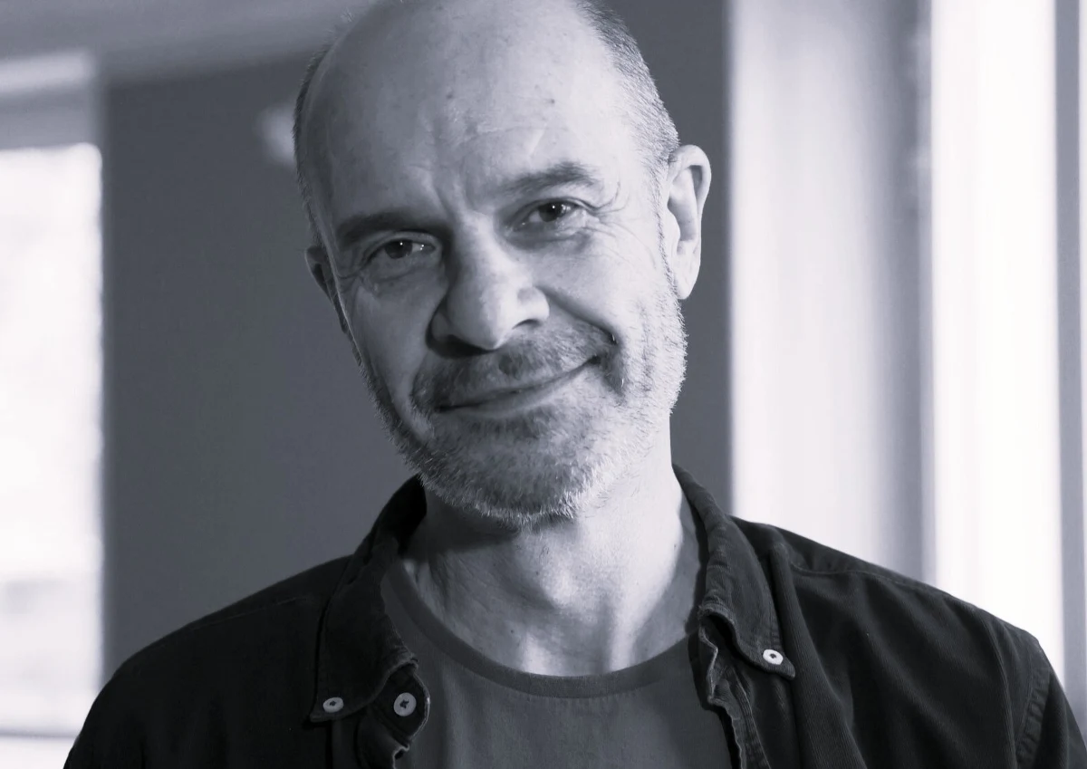 Nie żyje Piotr Cieplak, wybitny reżyser teatralny i pedagog. O jego śmierci poinformowała Akademia Teatralna, gdzie przez wiele lat wykładał i kształcił kolejne pokolenia twórców.