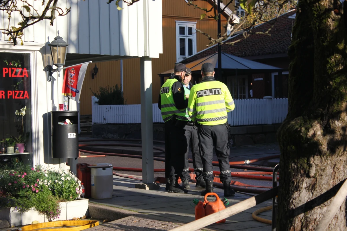 Alarm w największej galerii handlowej w Oslo. Policja otrzymała zgłoszenie o strzelaninie. „Okazało się, że oddano jeden strzał. Zatrzymaliśmy sprawcę” – przekazał na konferencji prasowej dowodzący jednostkami policji Tor Grottum.