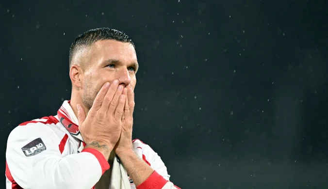Podolski wyjedzie z Polski? Wskazano konkretną datę, walka z czasem