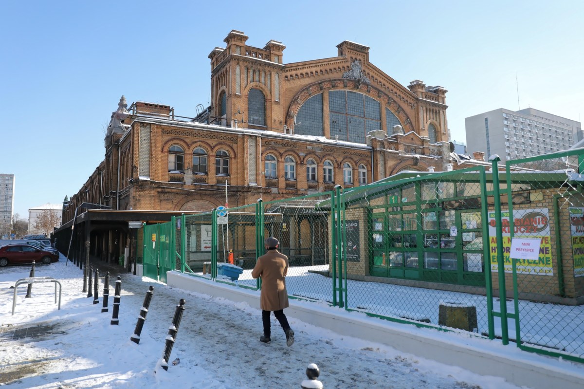 Co zmieni się w Hali Gwardii? Podpisano umowę na remont budynku i okolicy