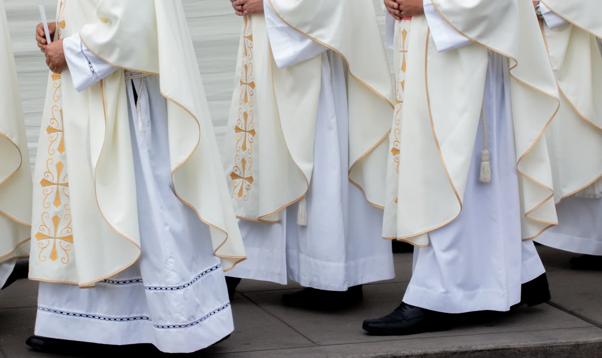 Archidiecezja Nowego Jorku sprzedaje dawną siedzibę na Manhattanie, a uzyskana kwota zasili fundusz na odszkodowania dla ofiar wykorzystania seksualnego przez księży. Zakłada się, że fundusz finansowany ze sprzedaży aktywów i oszczędności osiągnie 300 mln dolarów.