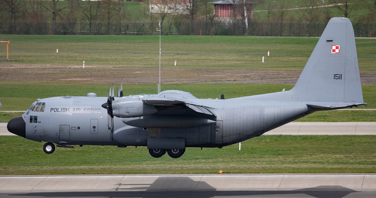Baza w Powidzu odebrała największy samolot wojskowy. Czekano na to dwa lata