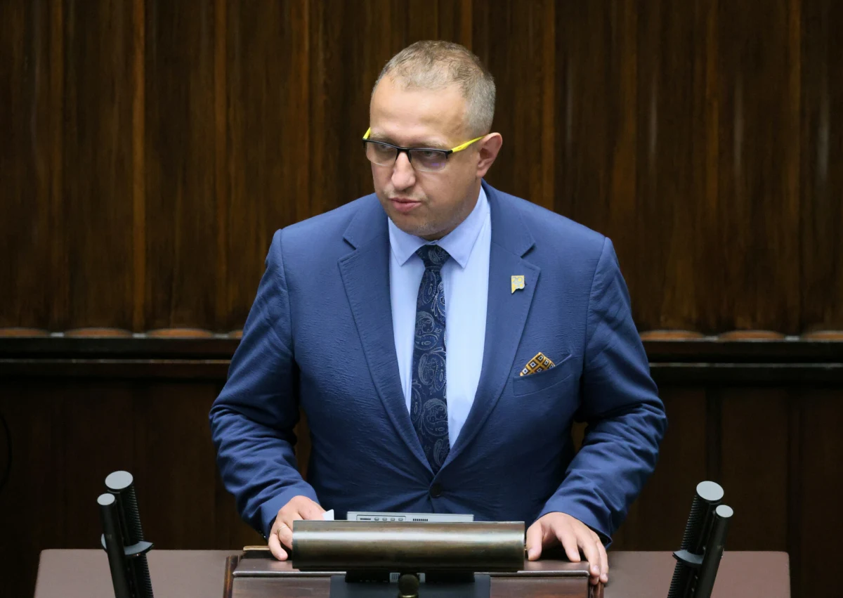 Polska 2050 rekomendowała troje posłów na stanowiska wiceministrów - dowiedział się dziennikarz RMF FM Kacper Wróblewski. Chodzi o posady w ministerstwach: pracy, sportu i funduszy.