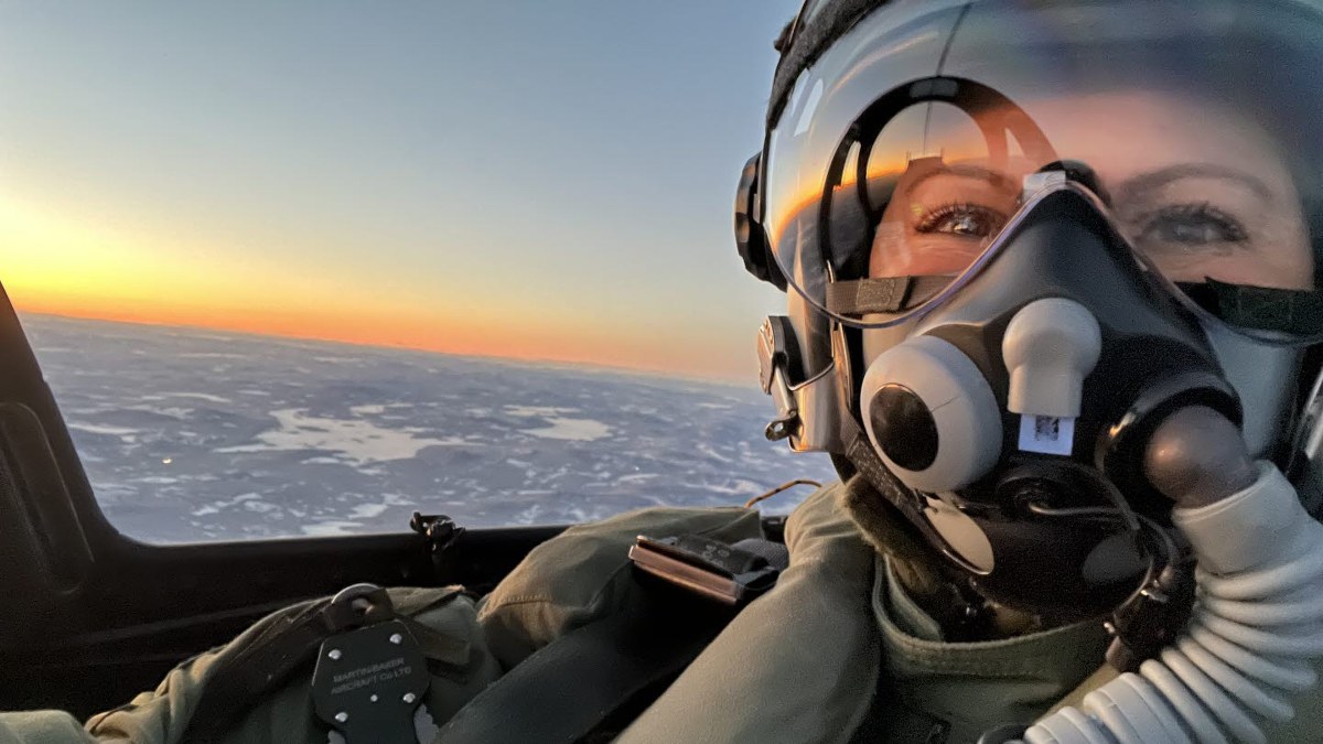 Księżniczka Wiktoria na pokładzie Gripena. Następczyni tronu poznała tajemnice obrony Szwecji