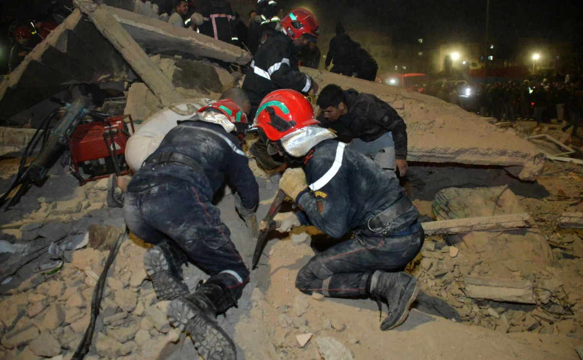 Co najmniej 19 osób zginęło, a 16 zostało rannych w wyniku zawalenia się dwóch czteropiętrowych budynków w Fezie, mieście w północnym Maroku. Przyczyna katastrofy nie jest jeszcze znana.