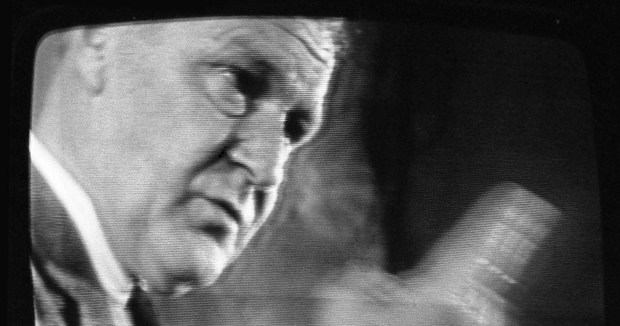 Odkrywamy tajne mechanizmy propagandy PRL. Tak manipulowano Polakami