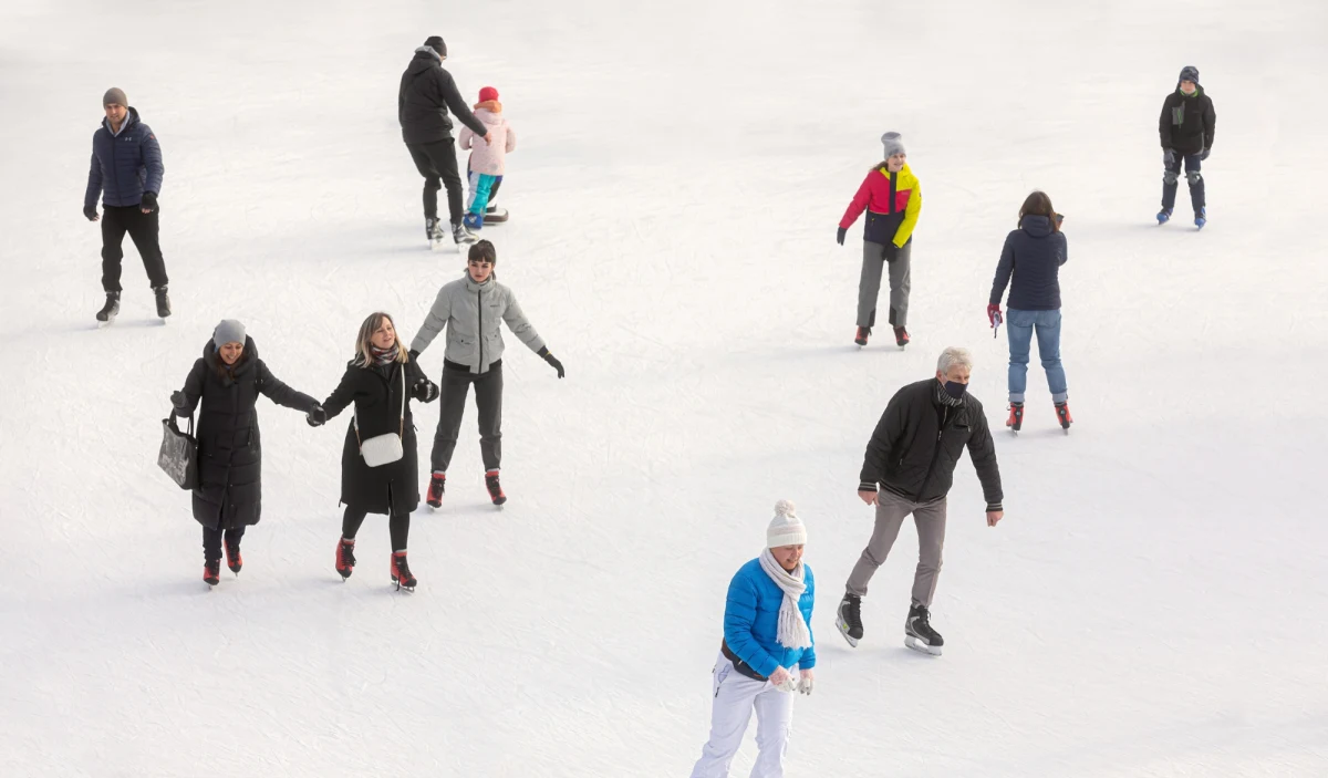15 lat czekają mieszkańcy Lublina na lodowisko pod chmurką na placu Litewskim. W tę niedzielę ich cierpliwość ma zostać wynagrodzona. Szykowana ślizgawka nabrała już konkretnych kształtów.