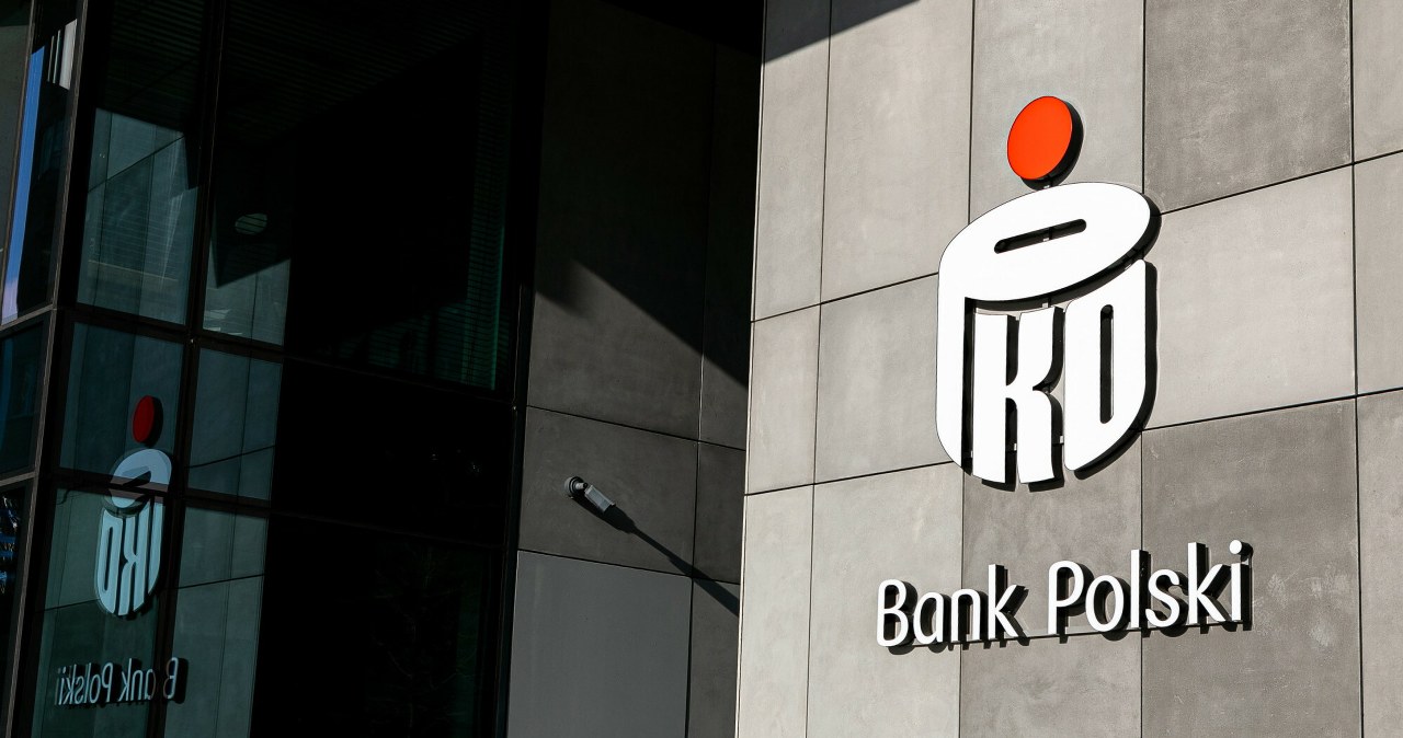 PKO BP opublikował istotny komunikat. Chodzi o Boże Narodzenie i sylwestra