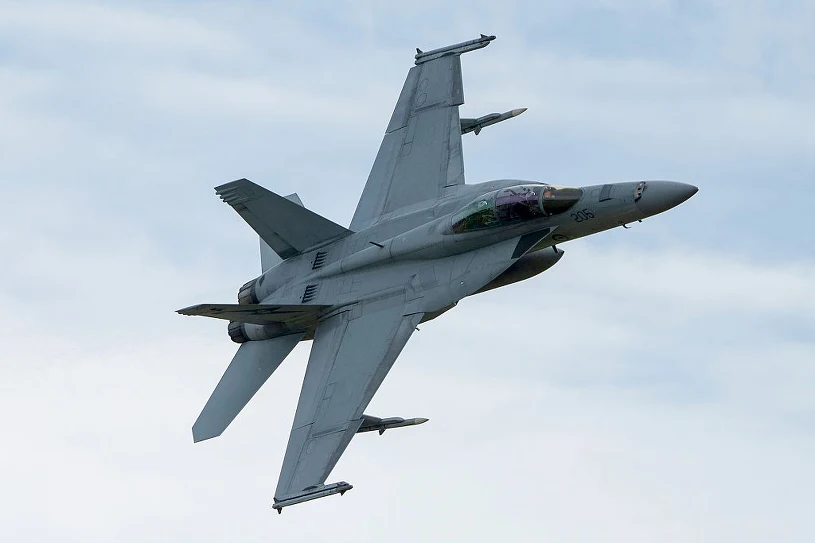 Myśliwce USA tuż przy granicy Wenezueli. Nagle pojawiły się na radarach