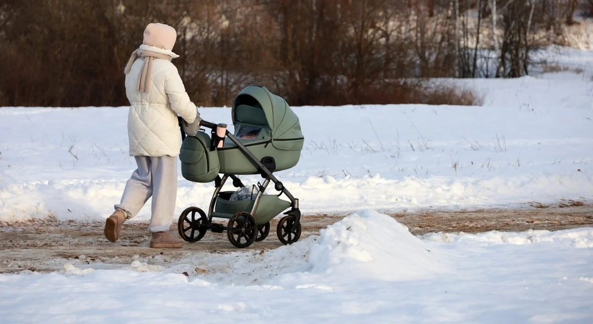 Zakład Ubezpieczeń Społecznych domaga się zwrotu świadczeń wypłaconych matkom prowadzącym firmy nawet kilkanaście lat temu – ostrzega "Dziennik Gazeta Prawna". Jak dodaje, ZUS nalicza gigantyczne odsetki i uważa, że takie roszczenia się nie przedawniają. 