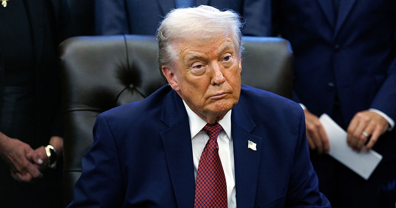 USA. Złote karty Donalda Trumpa. Można już składać wnioski