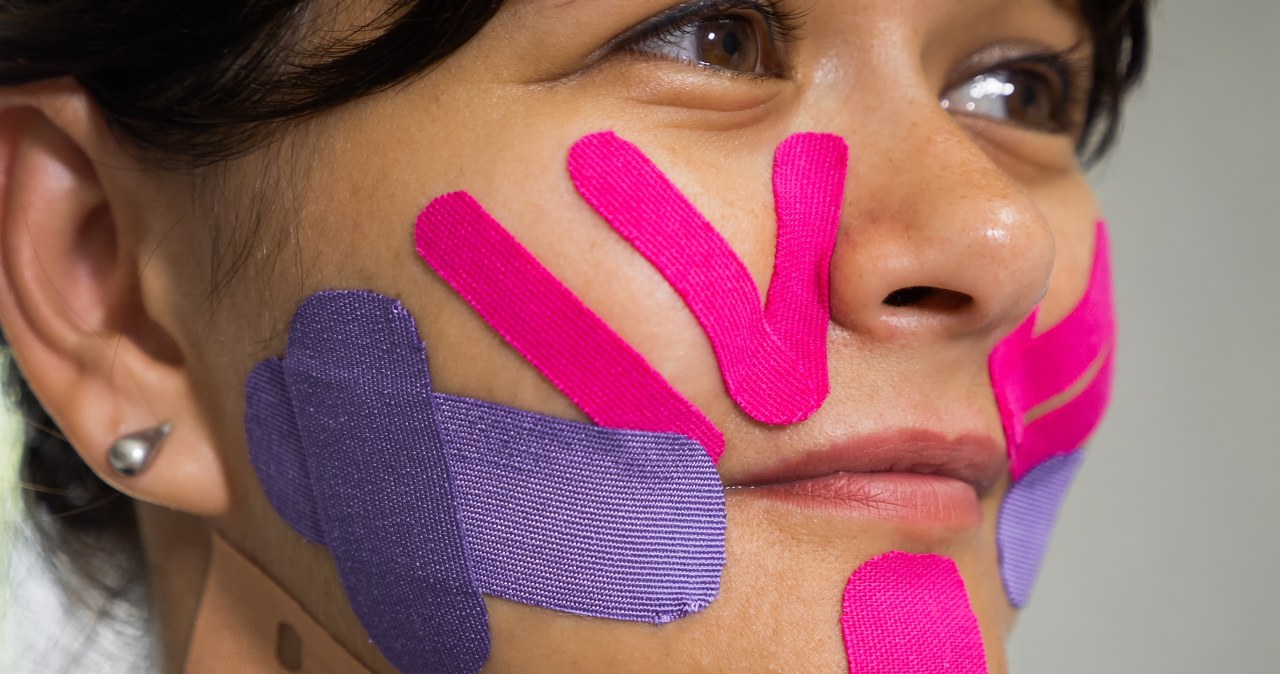 Rodzina się śmiała, póki nie spróbowała. Kinesiotaping działa, sprawdziłam