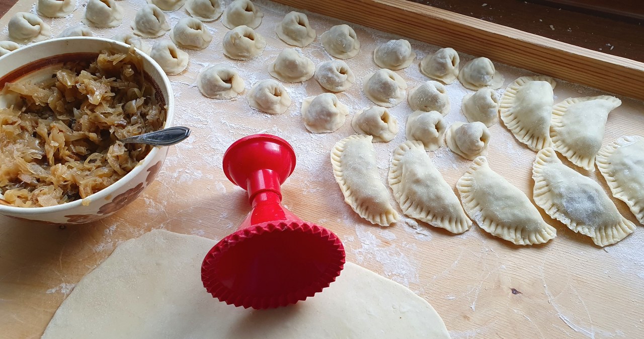 Miękkie elastyczne ciasto i aromatyczne nadzienie. Goście są zachwyceni