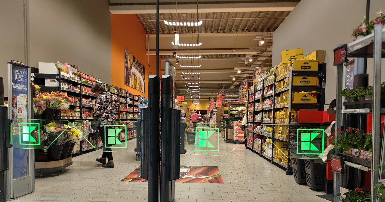 Trwa spór płacowy w dużej sieci handlowej. Możliwy strajk w niedzielę