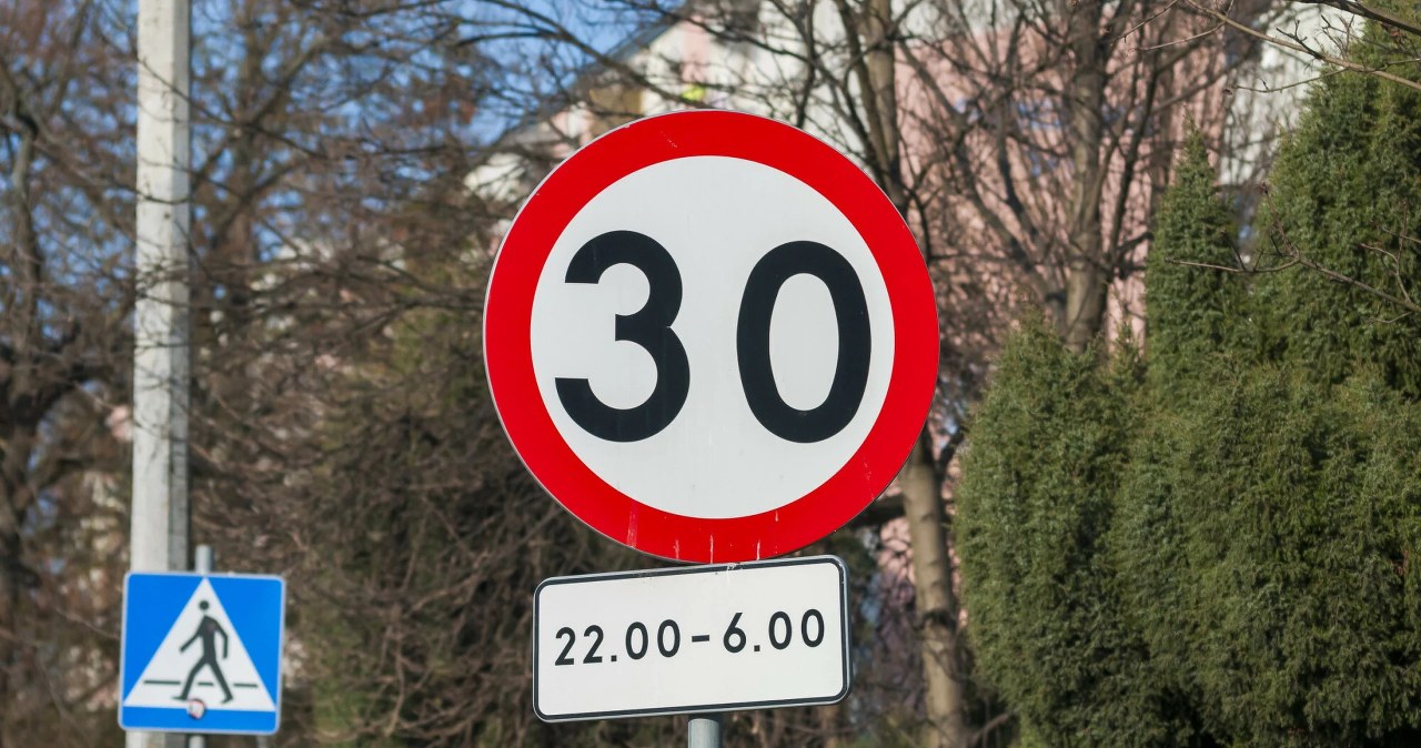 Czy każde skrzyżowanie odwołuje znaki zakazu? Niekoniecznie