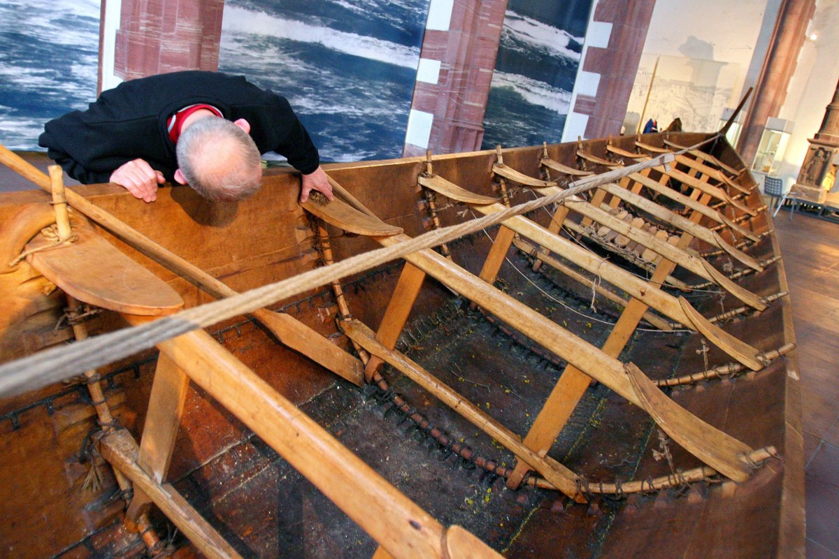 Odcisk palca, żywica sosnowa. Fascynująca zagadka morskich najeźdźców z przeszłości