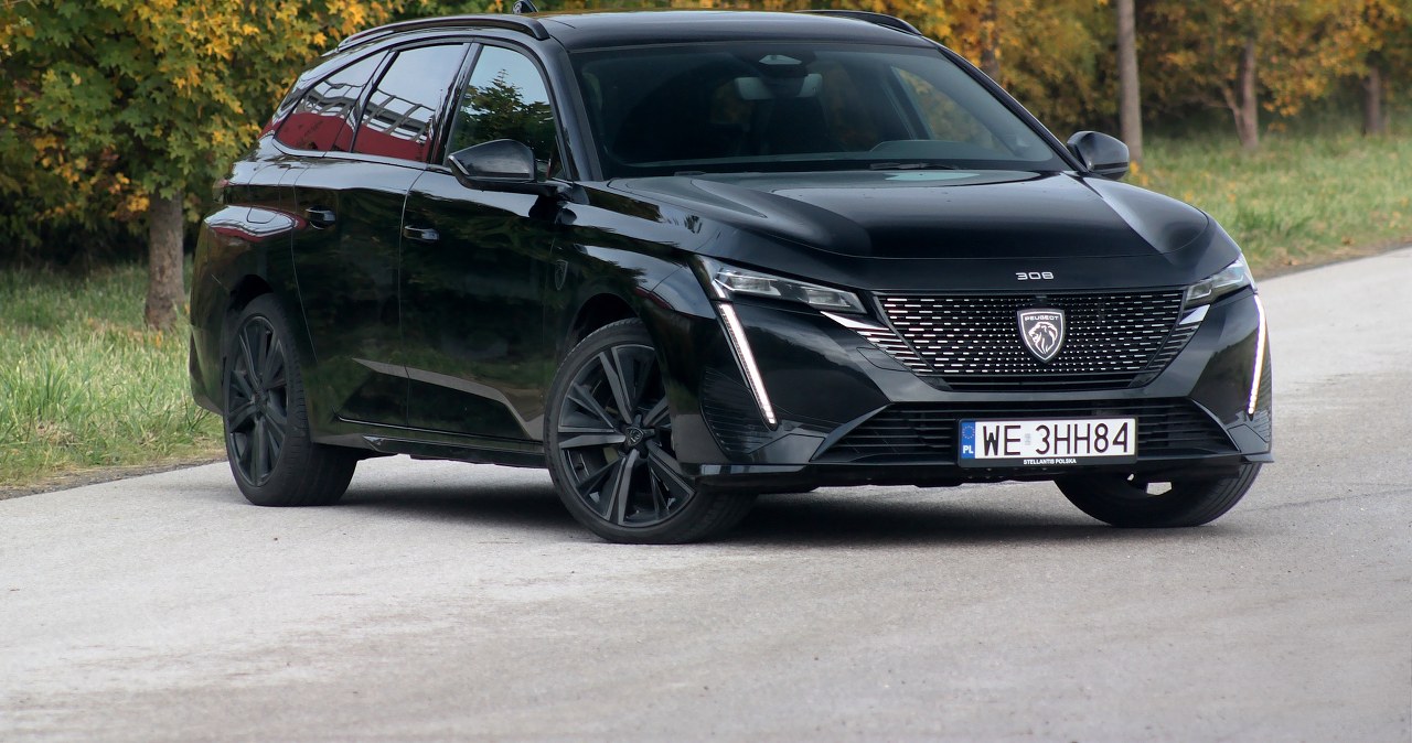 Peugeot 308 z hybrydą plug-in. Wygląda jak milion dolarów, a czym zawodzi?